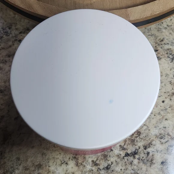 NIB "BIRTHDAY CAKE" 3 Wick Candle - Picture 2 of 3